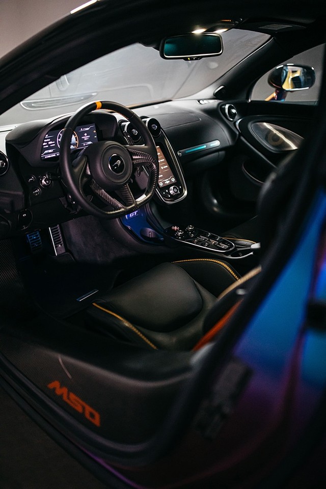 Prestige Cars backgroud tile 6